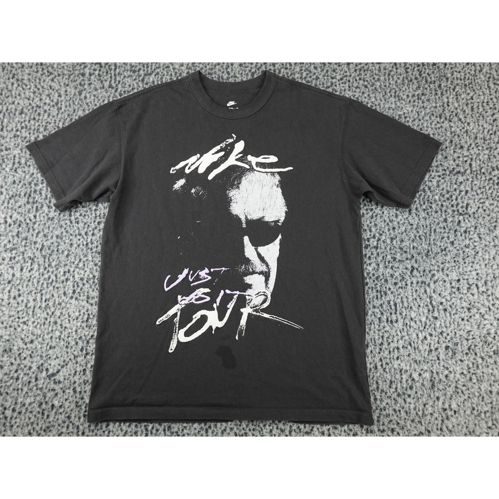 Nike T-Shirt Mens M Black Phil Knight Just Do It Tour Sample HQ3315/070